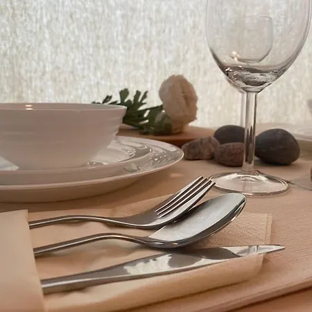 Parvekkeellinen Moderni Asunto Huoneisto *