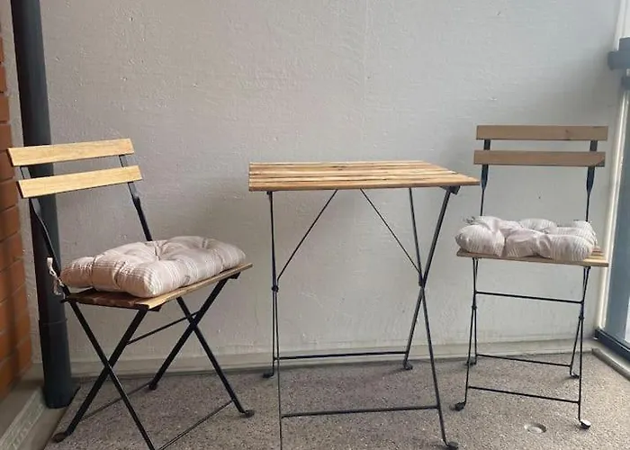 Parvekkeellinen Moderni Asunto Διαμέρισμα