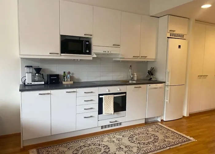 Διαμέρισμα Parvekkeellinen Moderni Asunto